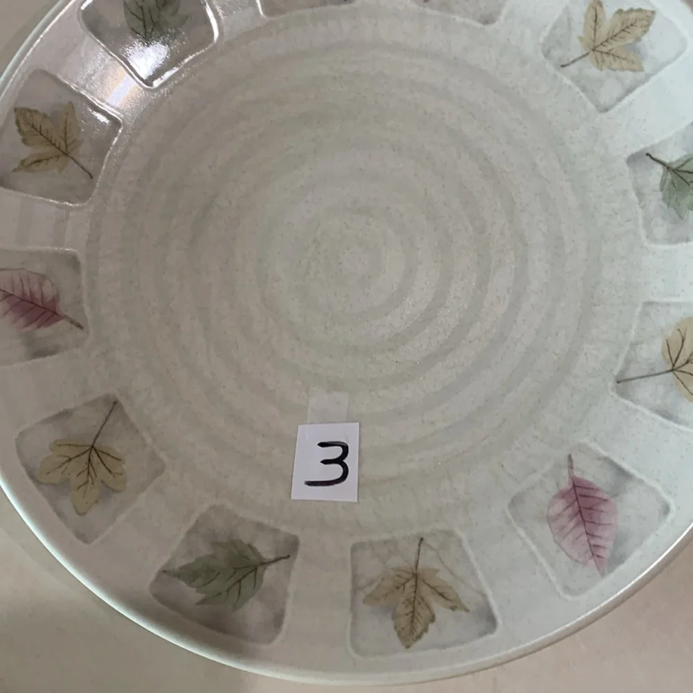 Mikasa Woodland High Fired Leaf Pattern Dinner Plates. Set of 2.